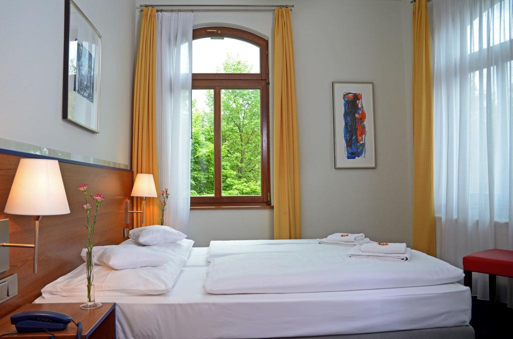 Hotel & Apartments Fuerstenhof Am Bauhaus Weimar  Dış mekan fotoğraf